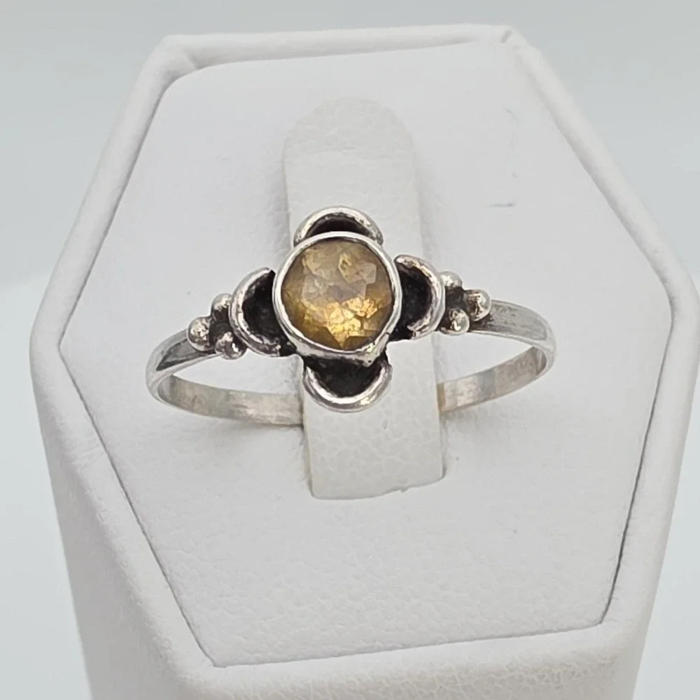 Vintage Genuine Citrine Ring 925 Sterling Silver Floral Design Petite Size 9
